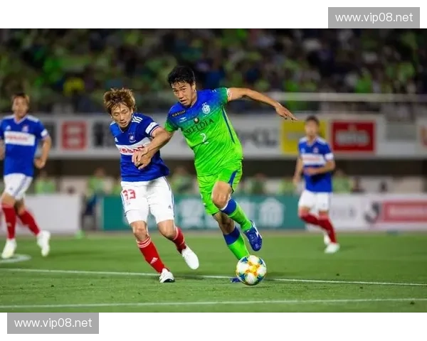 全球焦点聚集激情绿茵实时呈现顶级足球赛事巅峰对决 全球焦点聚集激情绿茵实时呈现顶级足球赛事巅峰对决